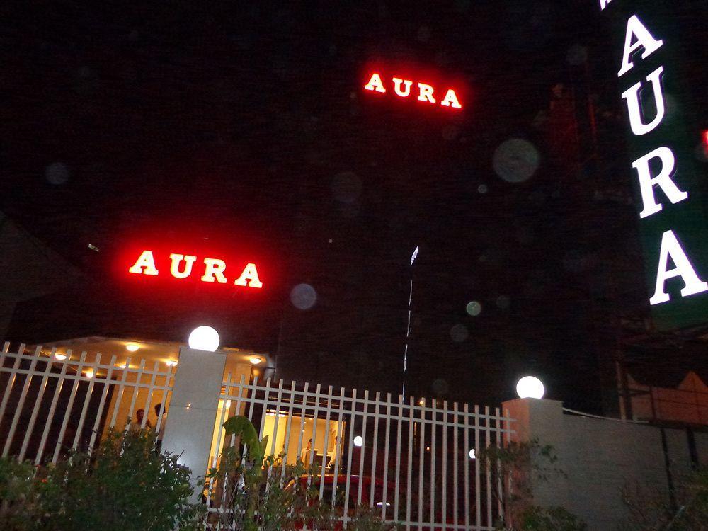 Hotel Aura @Airport Nova Deli Exterior foto